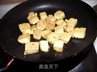 兰花干红烧肉的做法步骤：5
