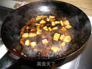 兰花干红烧肉的做法步骤：6