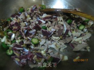 酸辣鸡杂的做法步骤：4