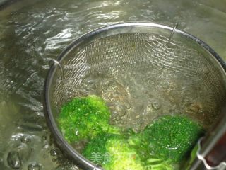 香煎鮭魚的做法步骤：3