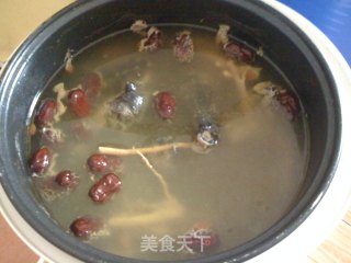 红枣乌鸡汤的做法步骤：4