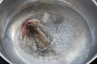果粒浇汁鲈鱼的做法步骤：8