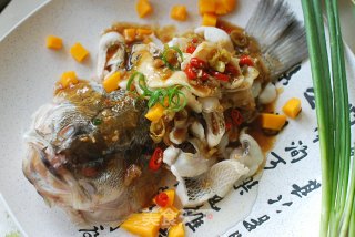 果粒浇汁鲈鱼的做法步骤：21