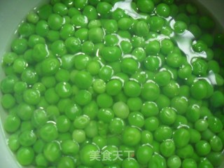 莴笋鱼园汤的做法步骤：1