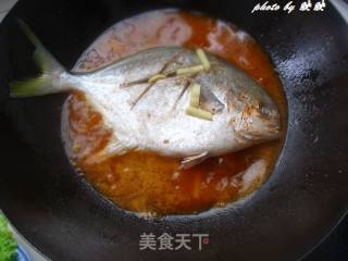 新奥尔良烤肉料烧鲳鱼的做法步骤：5