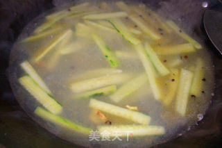 黄瓜皮蛋汤的做法步骤：7