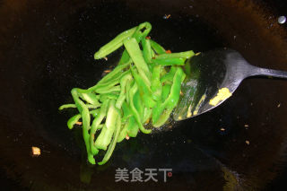 青椒鸡蛋的做法步骤：5