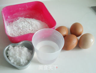 戚风蛋糕卷的做法步骤：1