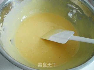 戚风蛋糕卷的做法步骤：4