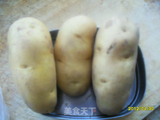 土豆片炒肉的做法步骤：1
