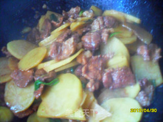 土豆片炒肉的做法步骤：9