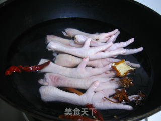 蚝油凤爪的做法步骤：2