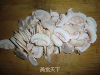 鲜蘑肉片的做法步骤：2