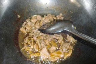 鲜蘑肉片的做法步骤：7