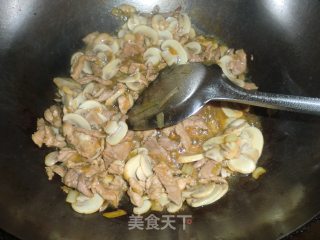 鲜蘑肉片的做法步骤：9