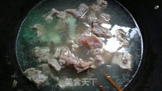 芋头蒸排骨的做法步骤：3