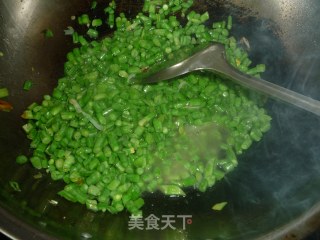 简单朴素----豆角卤子面的做法步骤：5