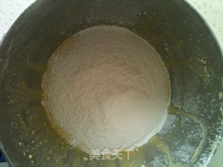 DIY戚风蛋糕的做法步骤：11