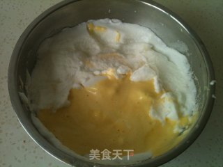 DIY戚风蛋糕的做法步骤：15