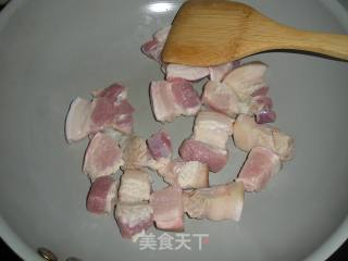 土豆烧肉的做法步骤：3