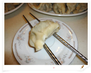 蒲公英猪肉饺子的做法步骤：11