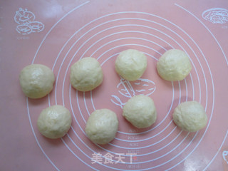 火腿芝麻香葱面包的做法步骤：4