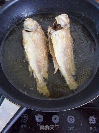 【酱香浓郁，鱼肉入味 】酱香白果鱼的做法步骤：6