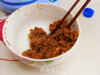 鲜肉火勺的做法步骤：1