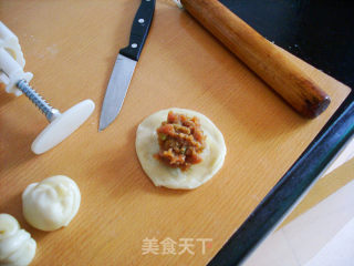 鲜肉火勺的做法步骤：2