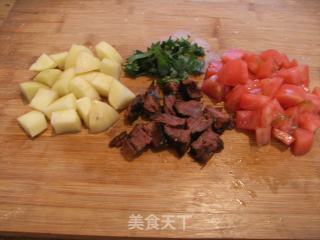 双草牛肉面的做法步骤：4
