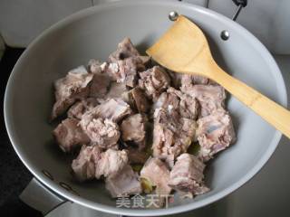 红烧排骨的做法步骤：3