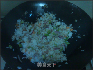 韩国蛋包饭的做法步骤：2