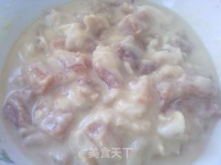 炸青酱肉段的做法步骤：2