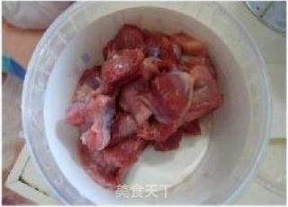 美味快手菜—菜花炒鸡胗的做法步骤：1