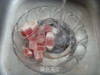 腌笃鲜的做法步骤：1