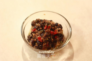 【东煮】港式饮茶-豉汁蒸排骨 Steamed Spare Ribs with Black Bean Sauce的做法步骤：1