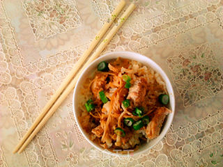 让电饭锅变强大——咖喱鸡肉金针菇电饭煲煲饭的做法步骤：10