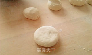 午后小点心——豆沙杏仁芝麻饼的做法步骤：12