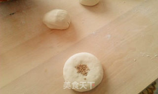 午后小点心——豆沙杏仁芝麻饼的做法步骤：13