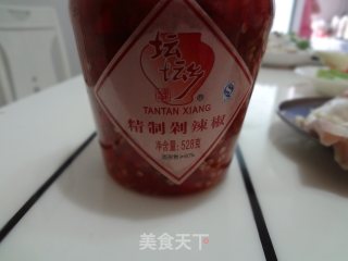 剁椒鱼头的做法步骤：3
