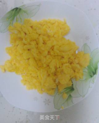 腊肠鸡蛋炒饼的做法步骤：2