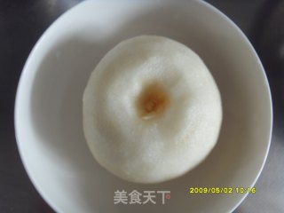 银耳炖梨的做法步骤：2