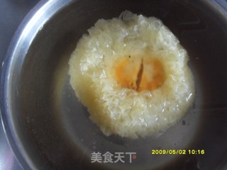 银耳炖梨的做法步骤：3