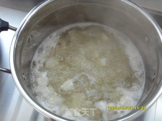 银耳炖梨的做法步骤：10