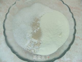 奶香馒头的做法步骤：2