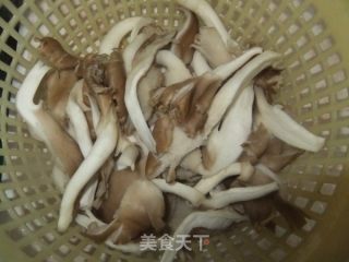 双菇肉片的做法步骤：4