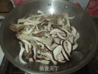 双菇肉片的做法步骤：6