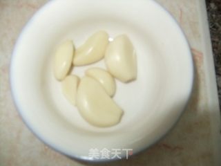 蒜香花生的做法步骤：4