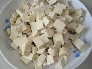 麻婆豆腐的做法步骤：1