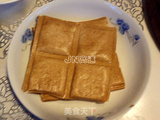 银芽青椒炒豆干的做法步骤：2